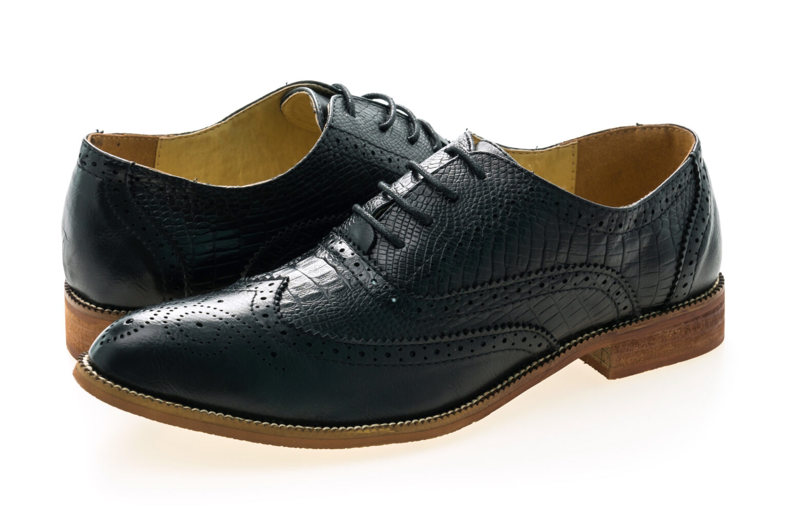 Home layout black leather shoes