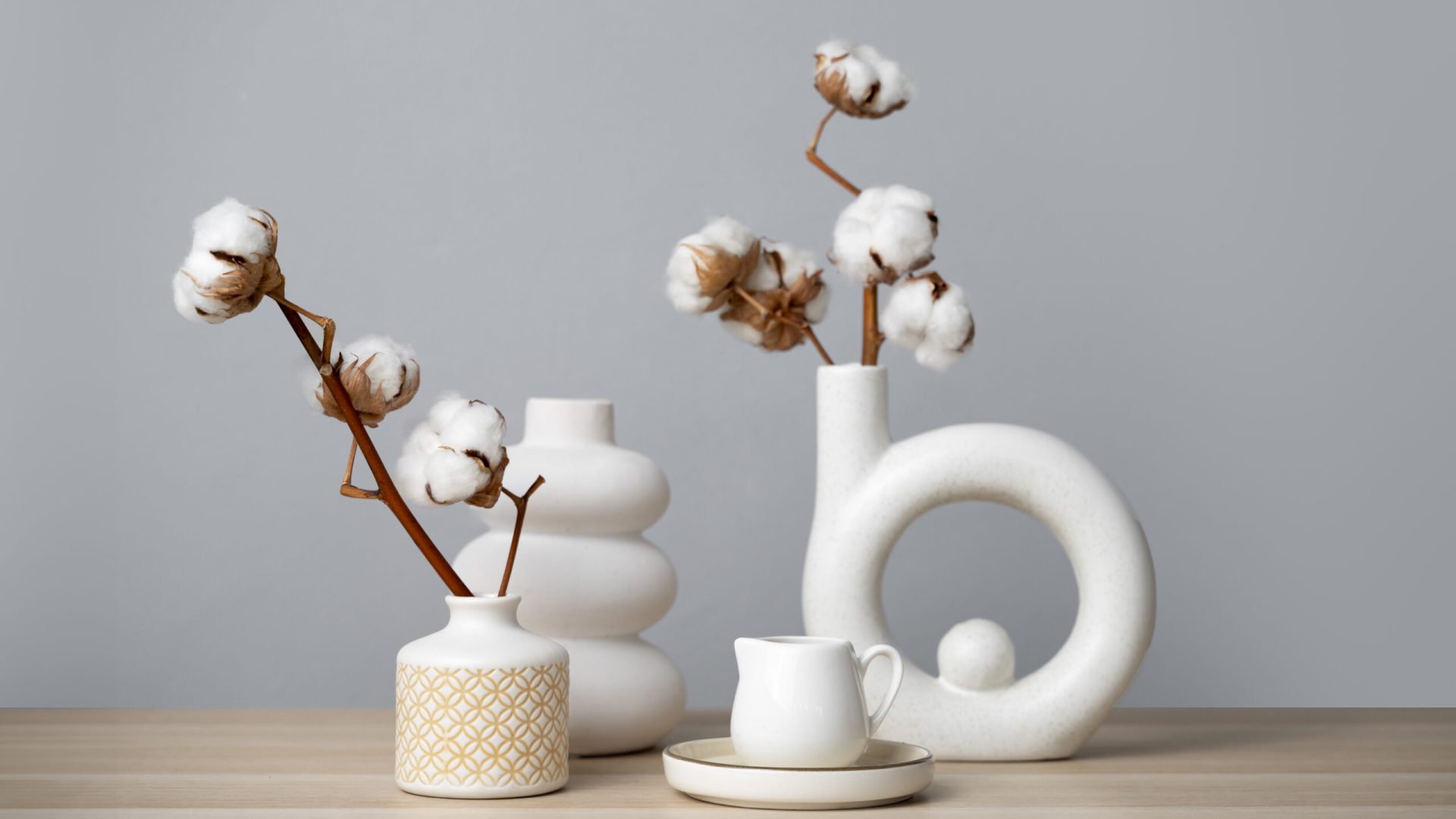 Home layout fluffy cotton plant vase used interior decor